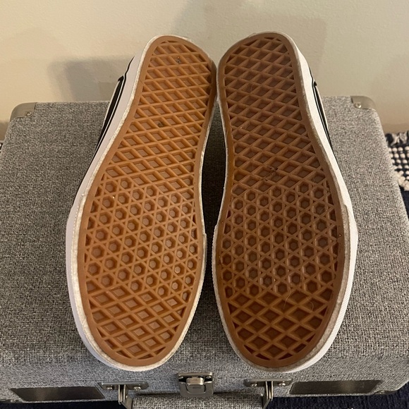 Van’s Women’s Ward Skate Shoes 👟 - Picture 9 of 9